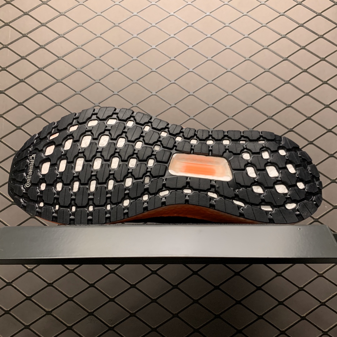 200 Adidas 阿迪达斯 Ultra Boost PB 超轻量网纱透气鞋面 弹力爆米花中底休闲跑步鞋 EF0893 超弹力缓震BOOST中底