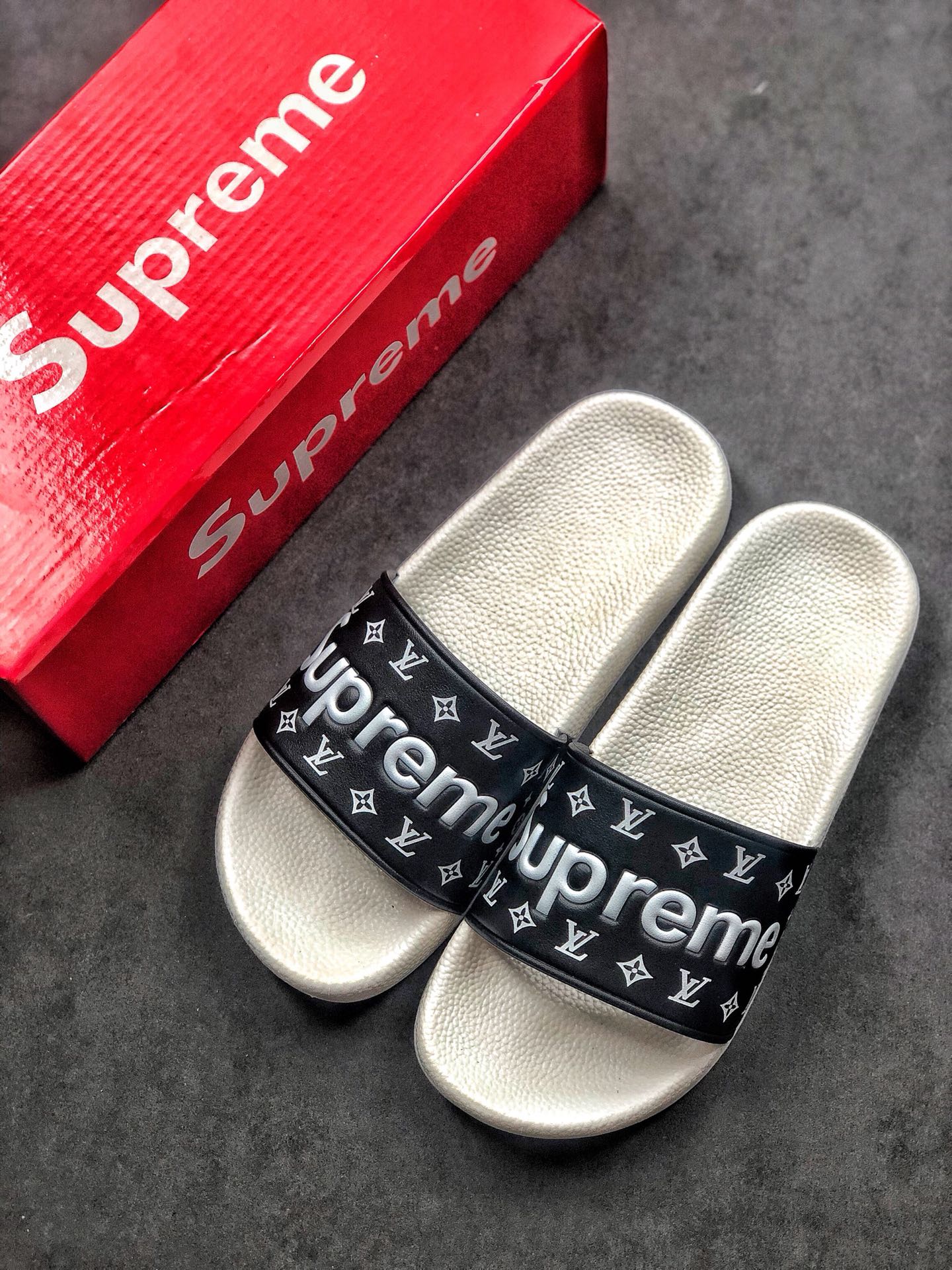 110 Supreme LVsuprize design 街头潮牌沙滩拖鞋情侣款