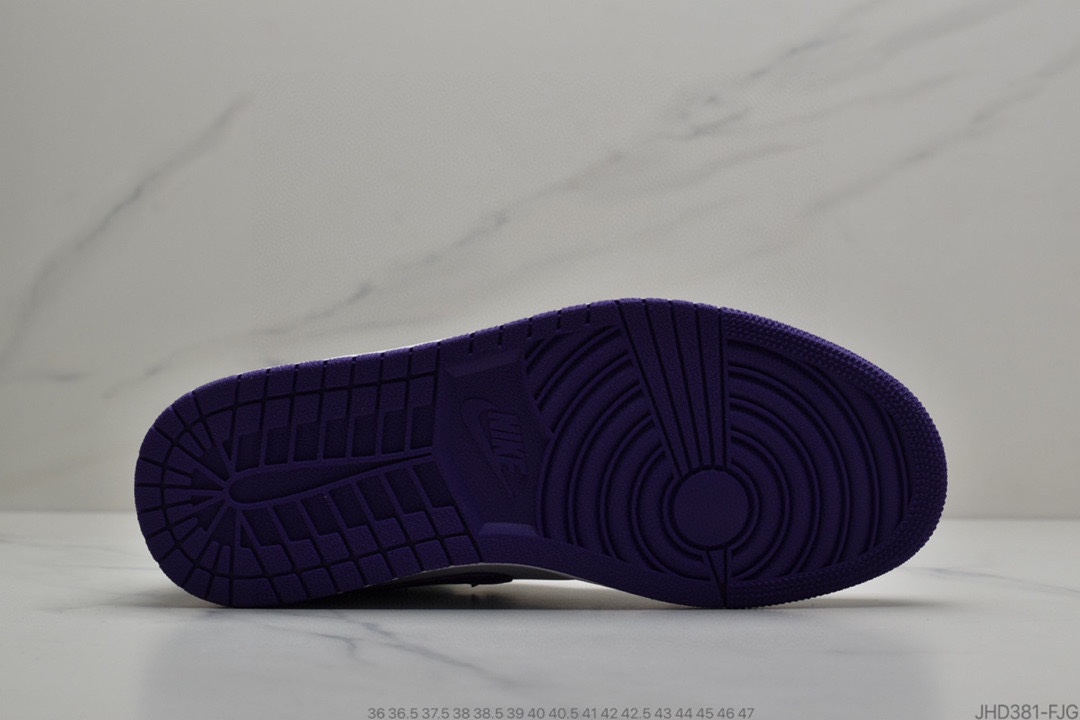 190 公司级耐克NIKEAir Jordan 1 Mid”White Red Black”乔1乔丹一代中帮经典复古文化休闲运动篮球鞋 “黑白红 小芝加哥” 货号：554724-116