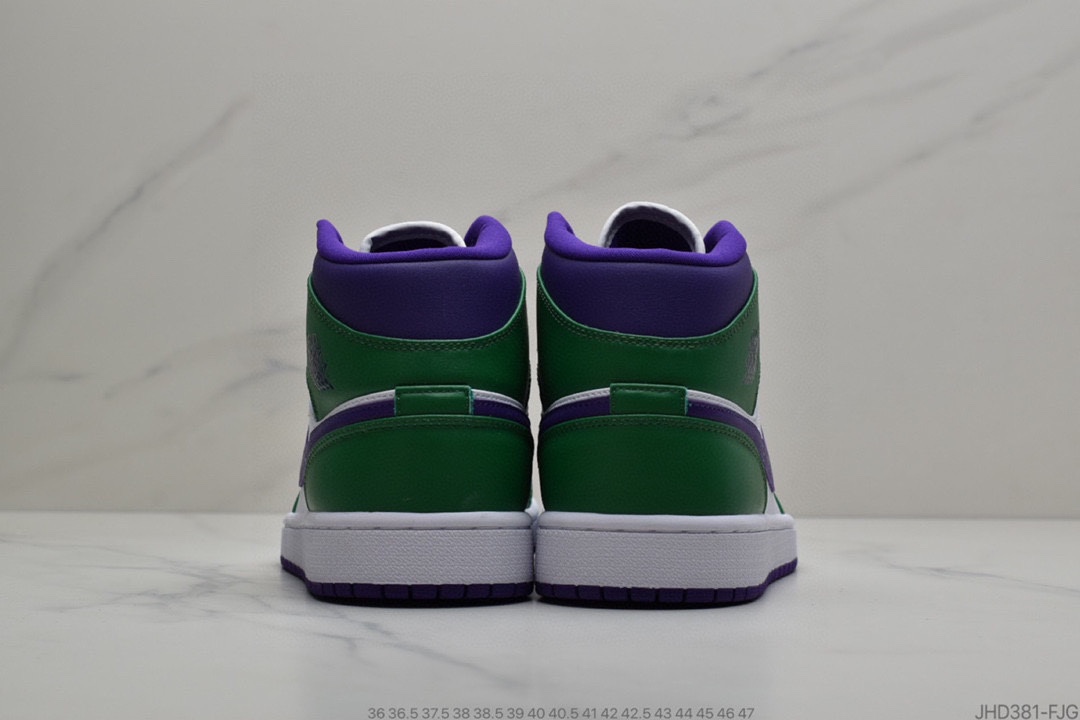 190 公司级耐克NIKEAir Jordan 1 Mid”White Red Black”乔1乔丹一代中帮经典复古文化休闲运动篮球鞋 “黑白红 小芝加哥” 货号：554724-116