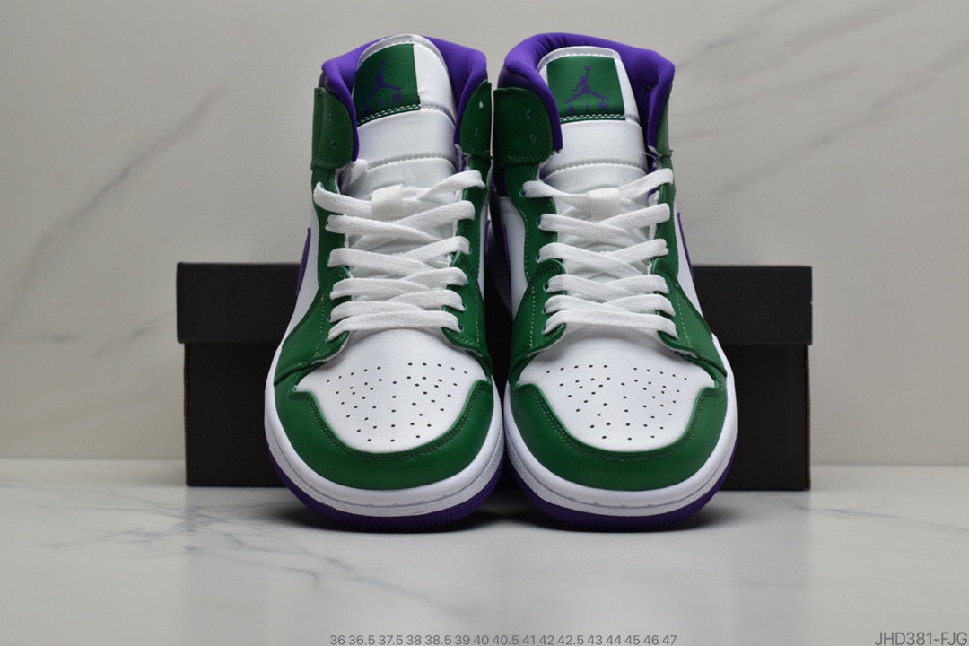 190 公司级耐克NIKEAir Jordan 1 Mid”White Red Black”乔1乔丹一代中帮经典复古文化休闲运动篮球鞋 “黑白红 小芝加哥” 货号：554724-116