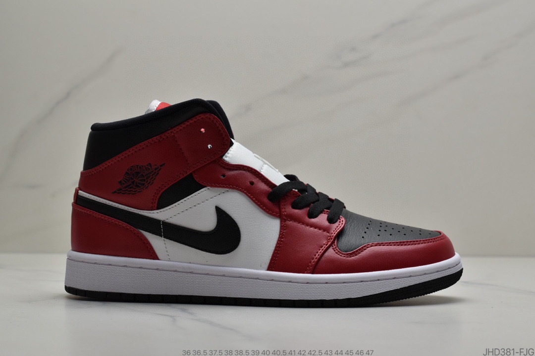 190 公司级耐克NIKEAir Jordan 1 Mid”White Red Black”乔1乔丹一代中帮经典复古文化休闲运动篮球鞋 “黑白红 小芝加哥” 货号：554724-116