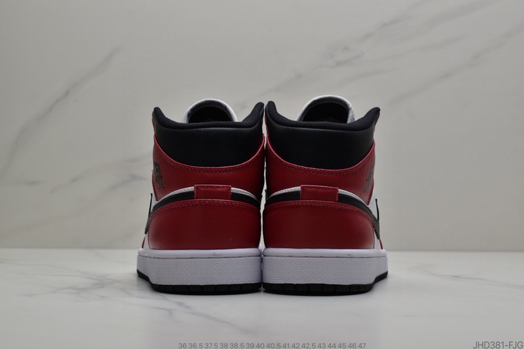 190 公司级耐克NIKEAir Jordan 1 Mid”White Red Black”乔1乔丹一代中帮经典复古文化休闲运动篮球鞋 “黑白红 小芝加哥” 货号：554724-116