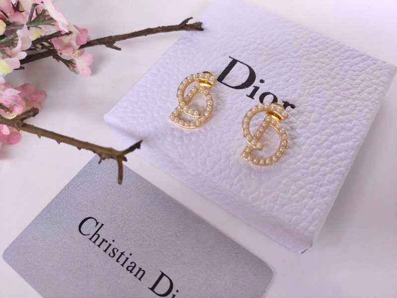 How to find replica Shop
 Dior AAAAA+
 Jewelry Earring Yellow Brass Vintage
