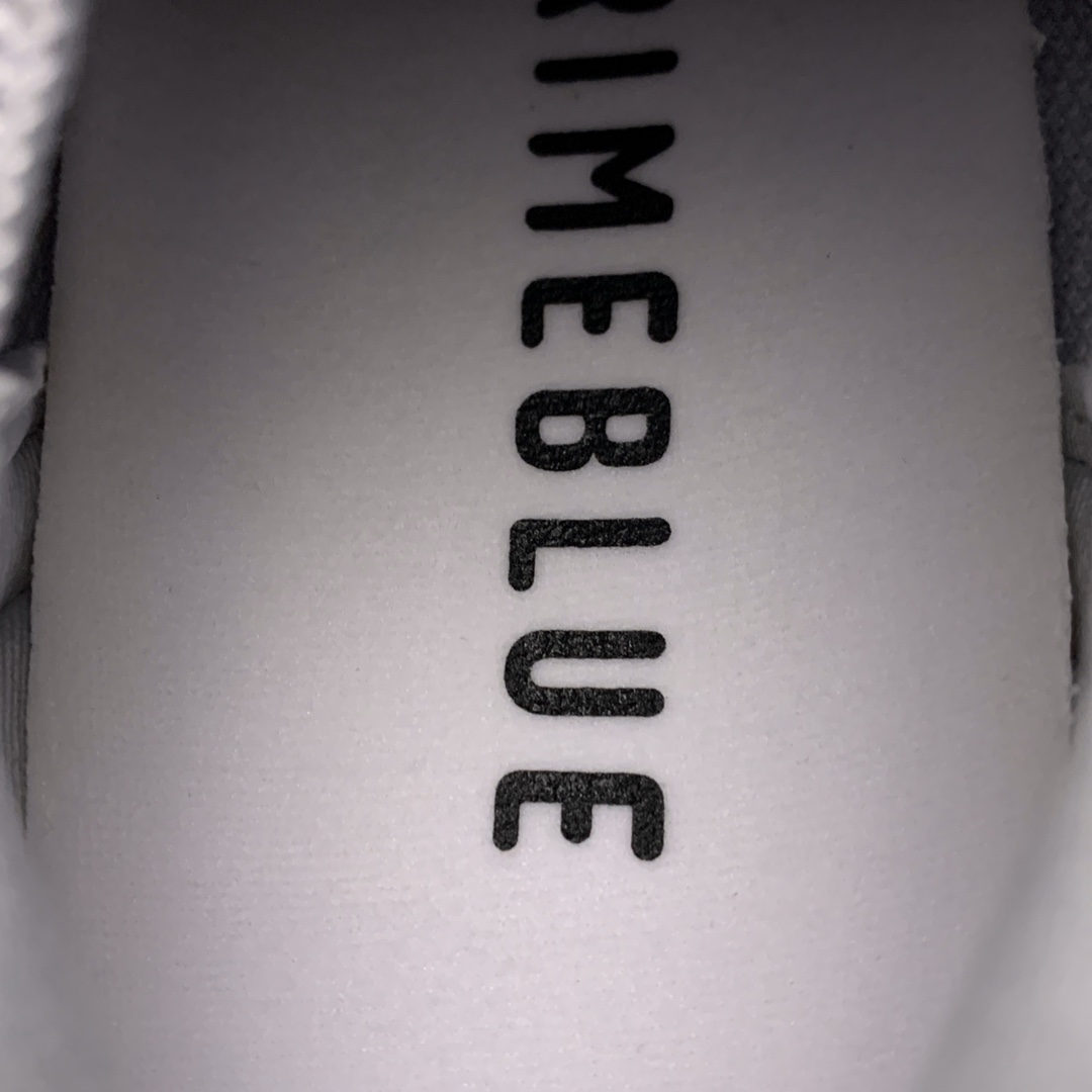 180 Adidas 阿迪达斯 Ultra Boost 20 超弹力爆米花中底 联名休闲跑步鞋 EG0694 超弹力缓震BOOST中底 带来非凡脚感