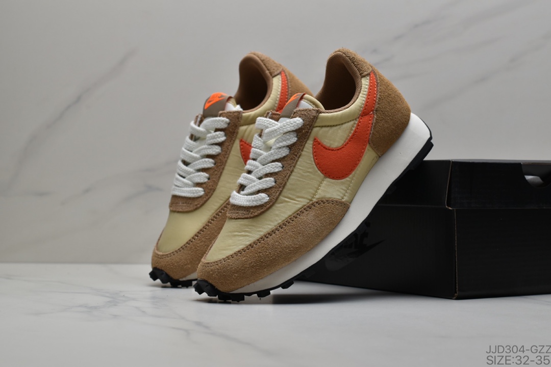 130  Air Daybreak华夫童鞋夫列骄傲限月定Air Daybreak 1979周顺年风华夫复古休闲慢跑鞋货号：CK2351-200-600