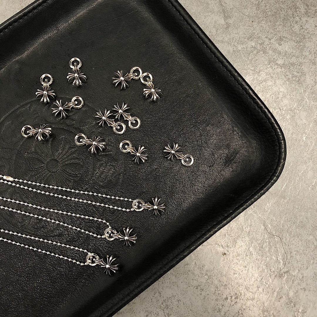 Chrome Hearts 新品上架Chrome hearts 克罗心短款十字架项链