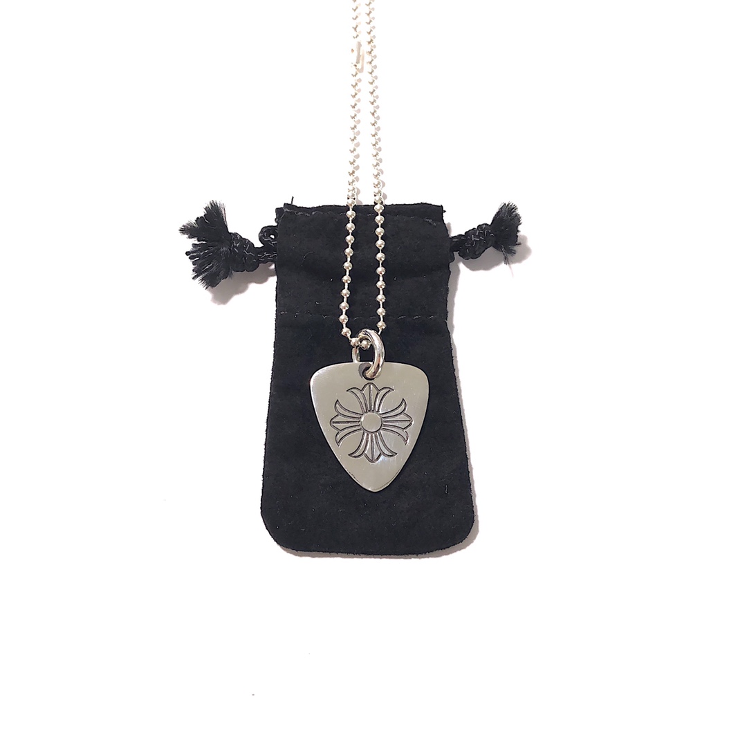 Chrome Hearts 新品上架𝗖𝗵𝗿𝗼𝗺𝗲 𝗛𝗲𝗮𝗿𝘁𝘀 克罗心 吉他拨片项链