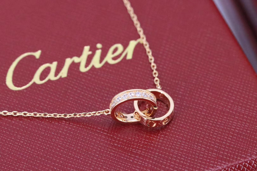 Cartier 卡地亚 LOVE满钻螺丝双环 锁骨项链
