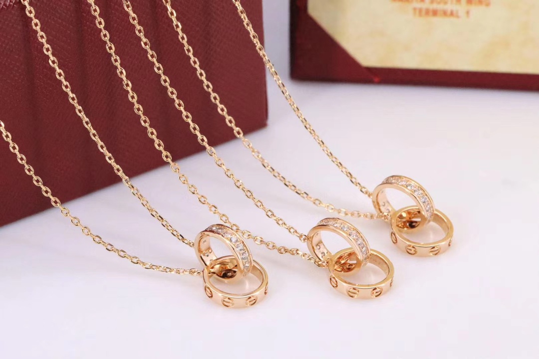 Cartier 卡地亚 LOVE满钻螺丝双环 锁骨项链