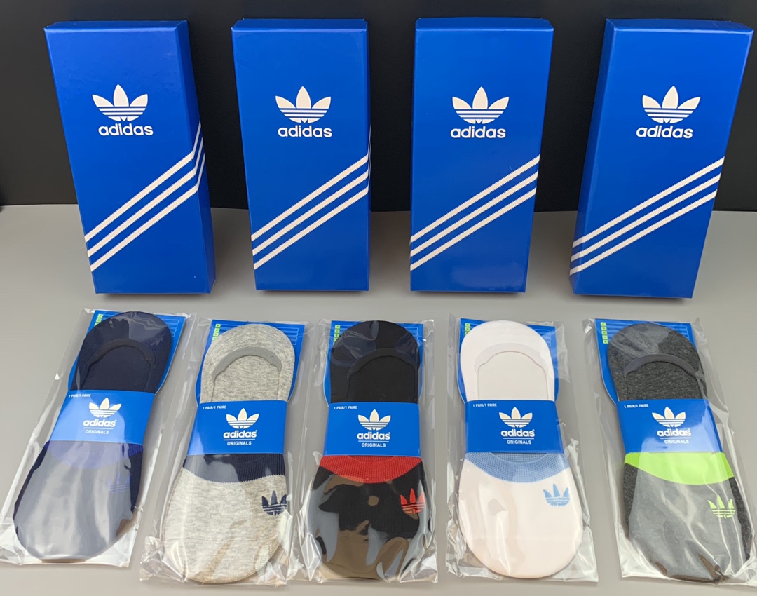 P 出新拉adidas（阿迪达斯三叶草）新配色时尚潮流、纯棉质量、穿着舒适透气、抗菌防臭[好的]