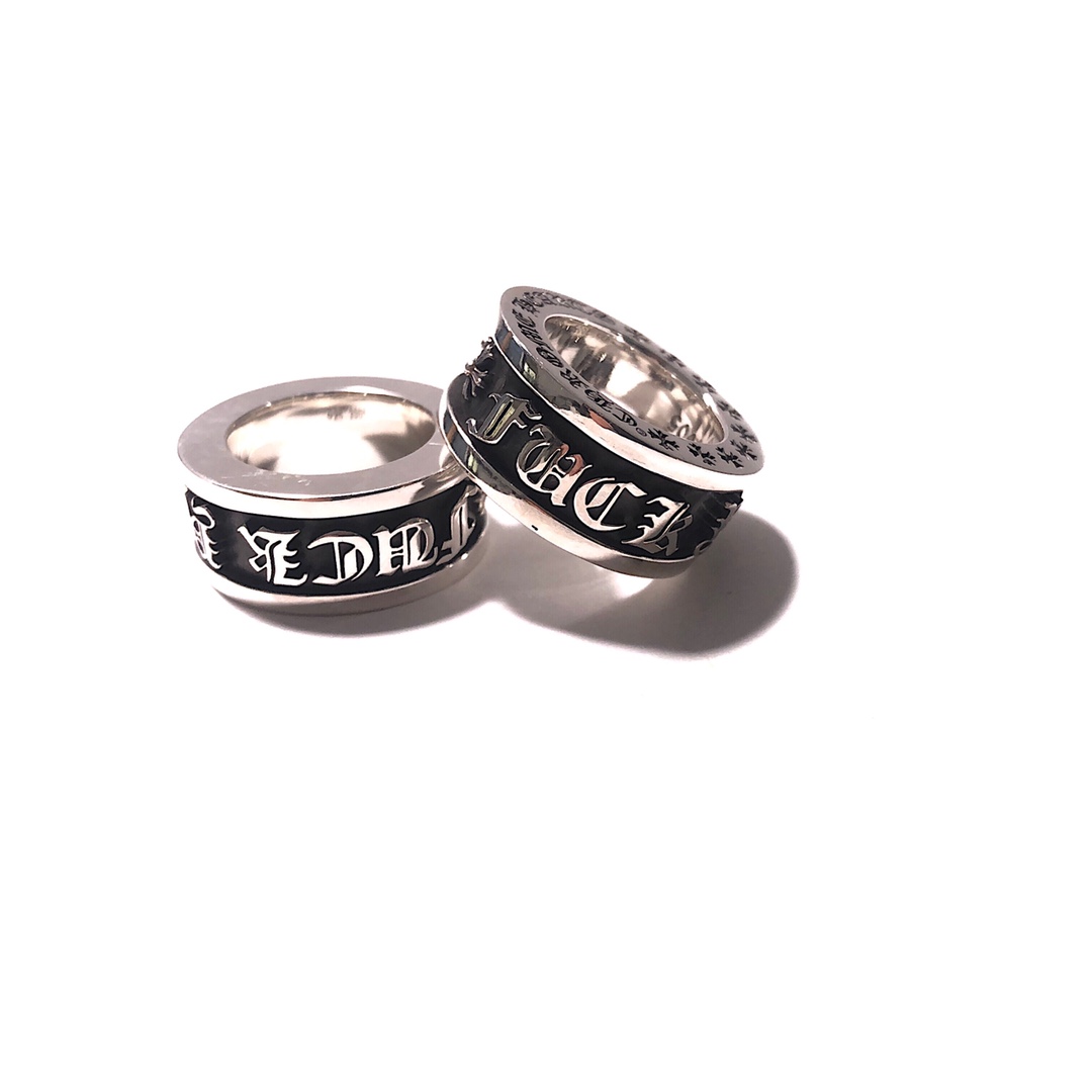 Chrome Hearts 𝗖𝗵𝗿𝗼𝗺𝗲 𝗛𝗲𝗮𝗿𝘁𝘀 克罗心Fuckyou旋转戒指
