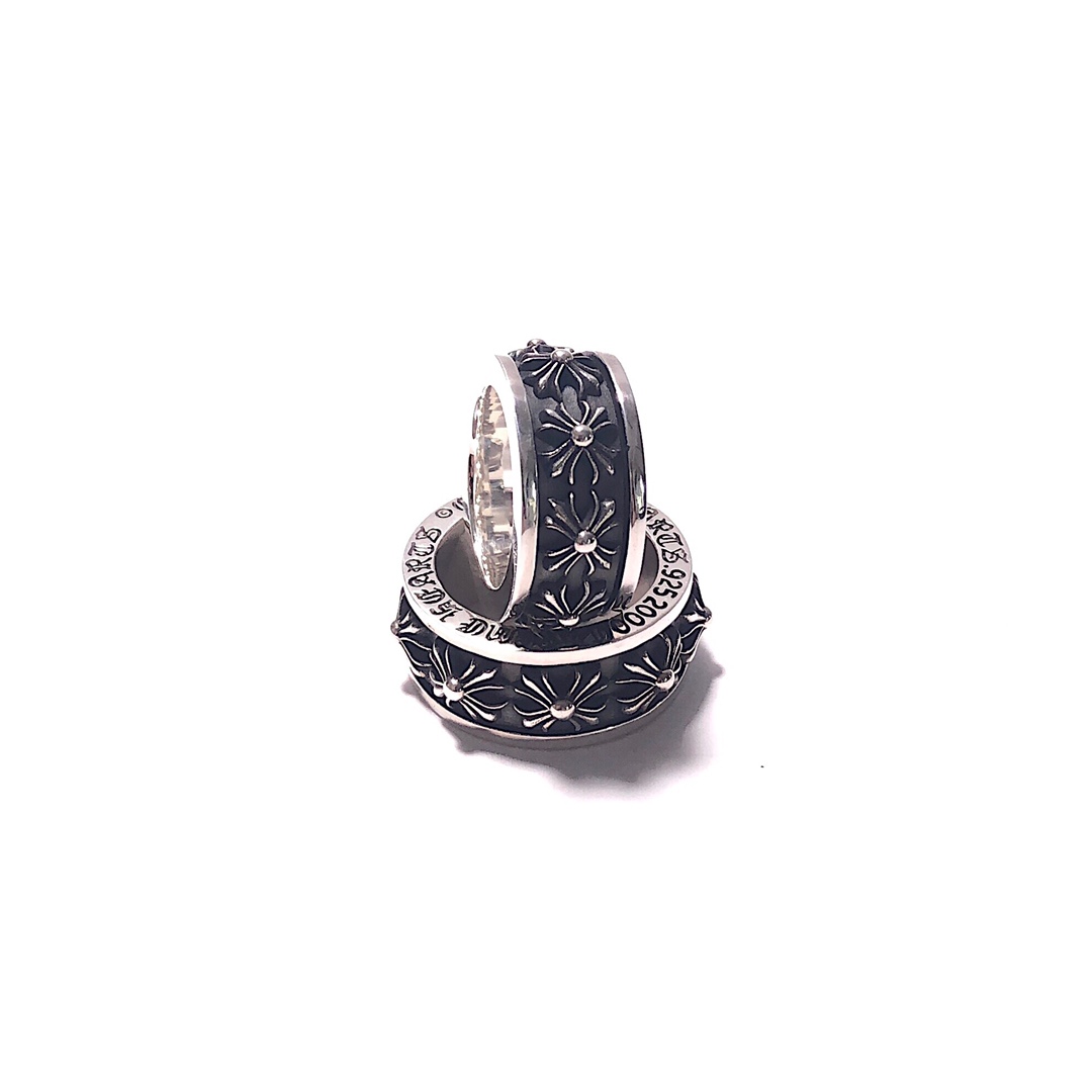 Chrome Hearts 𝗖𝗵𝗿𝗼𝗺𝗲 𝗛𝗲𝗮𝗿𝘁𝘀 克罗心十字架旋转戒指