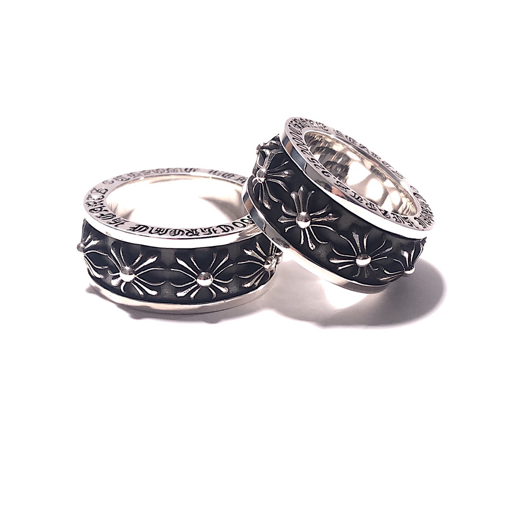 Chrome Hearts 𝗖𝗵𝗿𝗼𝗺𝗲 𝗛𝗲𝗮𝗿𝘁𝘀 克罗心十字架旋转戒指