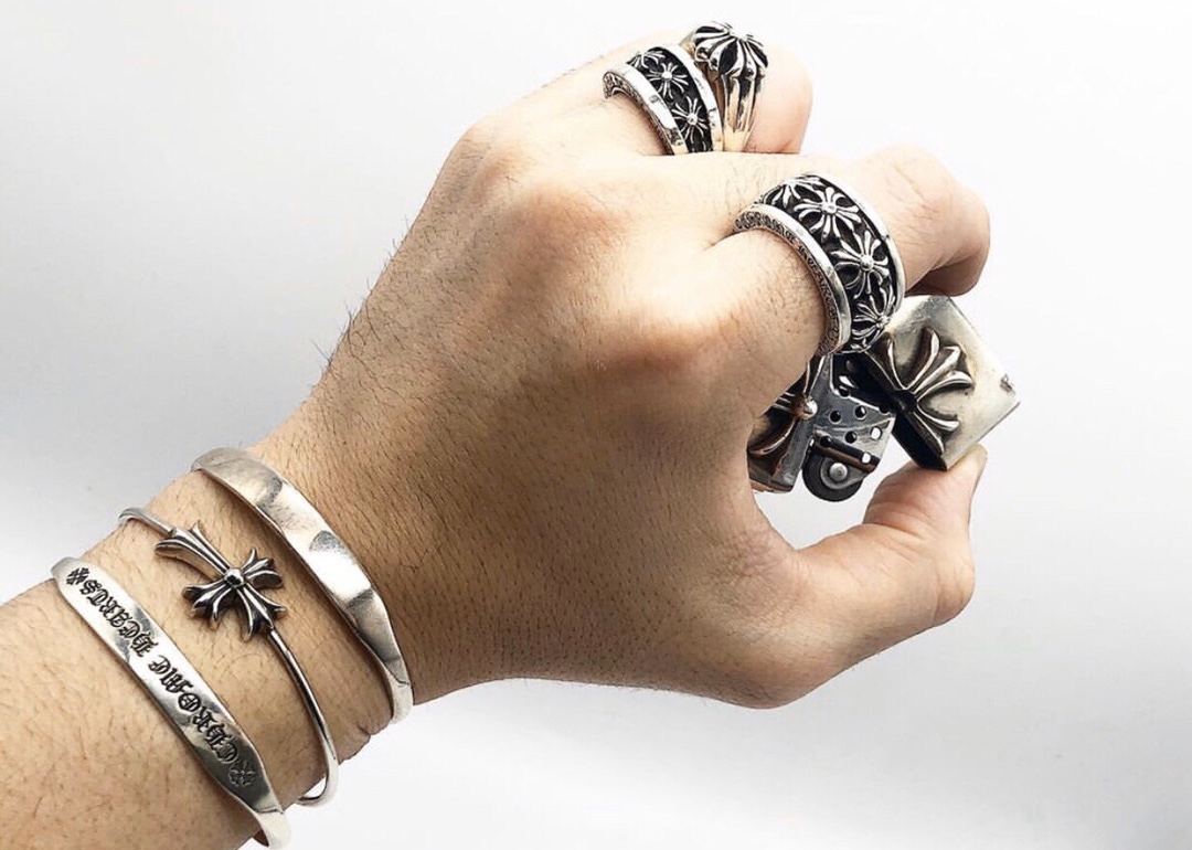 Chrome Hearts 𝗖𝗵𝗿𝗼𝗺𝗲 𝗛𝗲𝗮𝗿𝘁𝘀 克罗心十字架旋转戒指