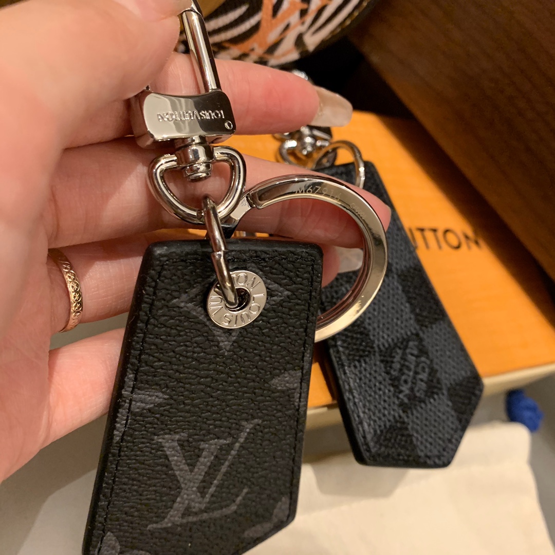 Unique Gifts: Donkey’s Curry, Monogram Metals, Bag Decor, Key Buttons - 图片 5