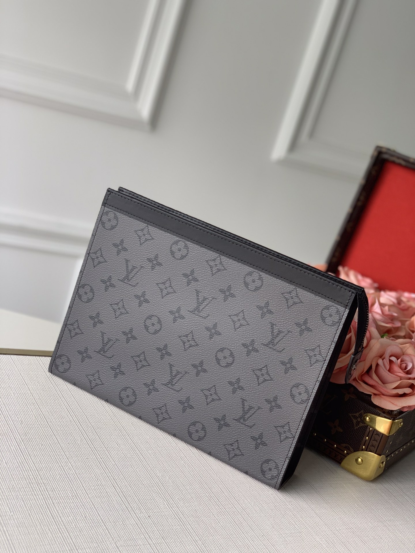 Louis Vuitton Clutches & Pouch Bags Monogram Canvas Cowhide Pochette M69535