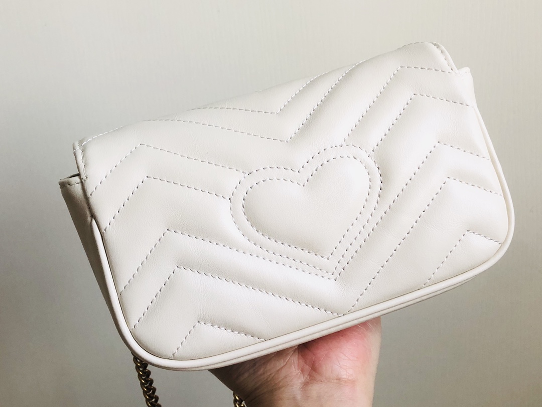 Gucci 24 new products debut in original leatherGG Marmont original leather series mini bag, convex shape artifact,cute design is more practical,