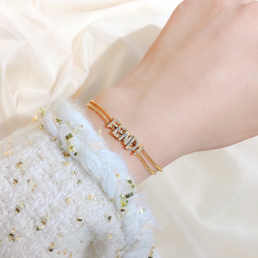 [Fendi Jewelry]