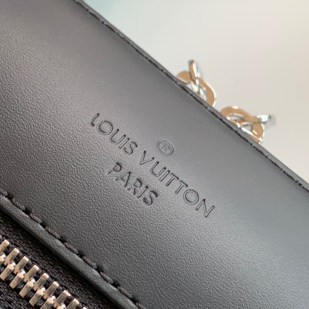 路易威登 Louis Vuitton 高定典藏名品高定成衣时装外套连衣裙衬衫T恤 #3A3032C0 5