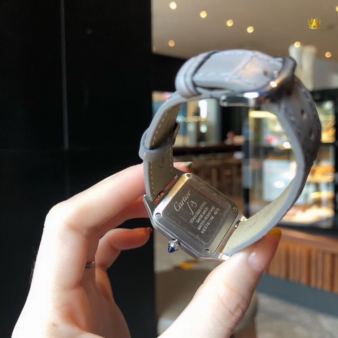 Cartier 卡地亚坦克系列女表，三种颜色
