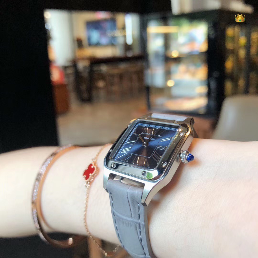 Cartier 卡地亚坦克系列女表，三种颜色