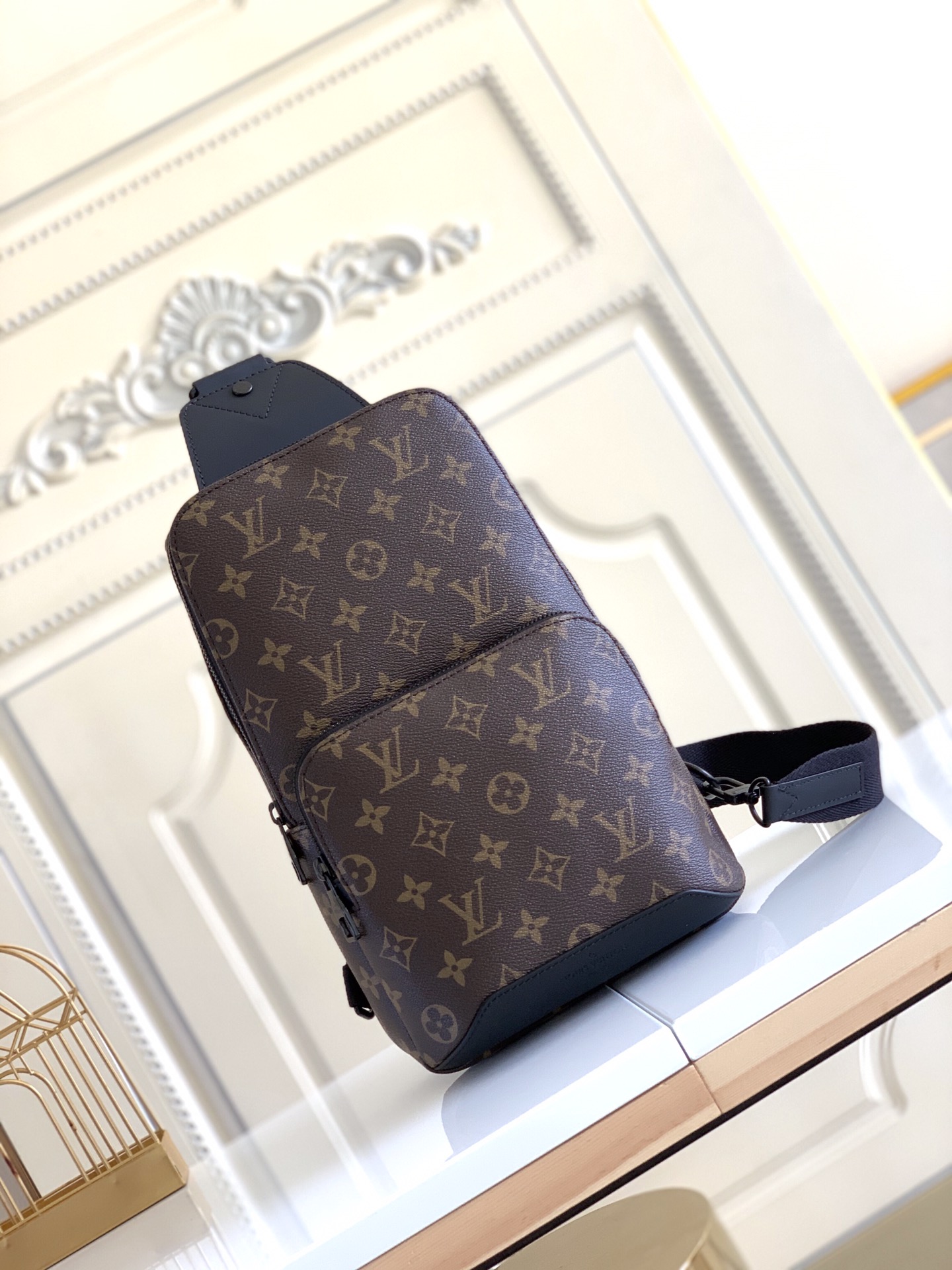 Louis Vuitton LV Avenue Crossbody & Shoulder Bags Silver Weave Damier Graphite Canvas Cowhide Fabric Casual M41719