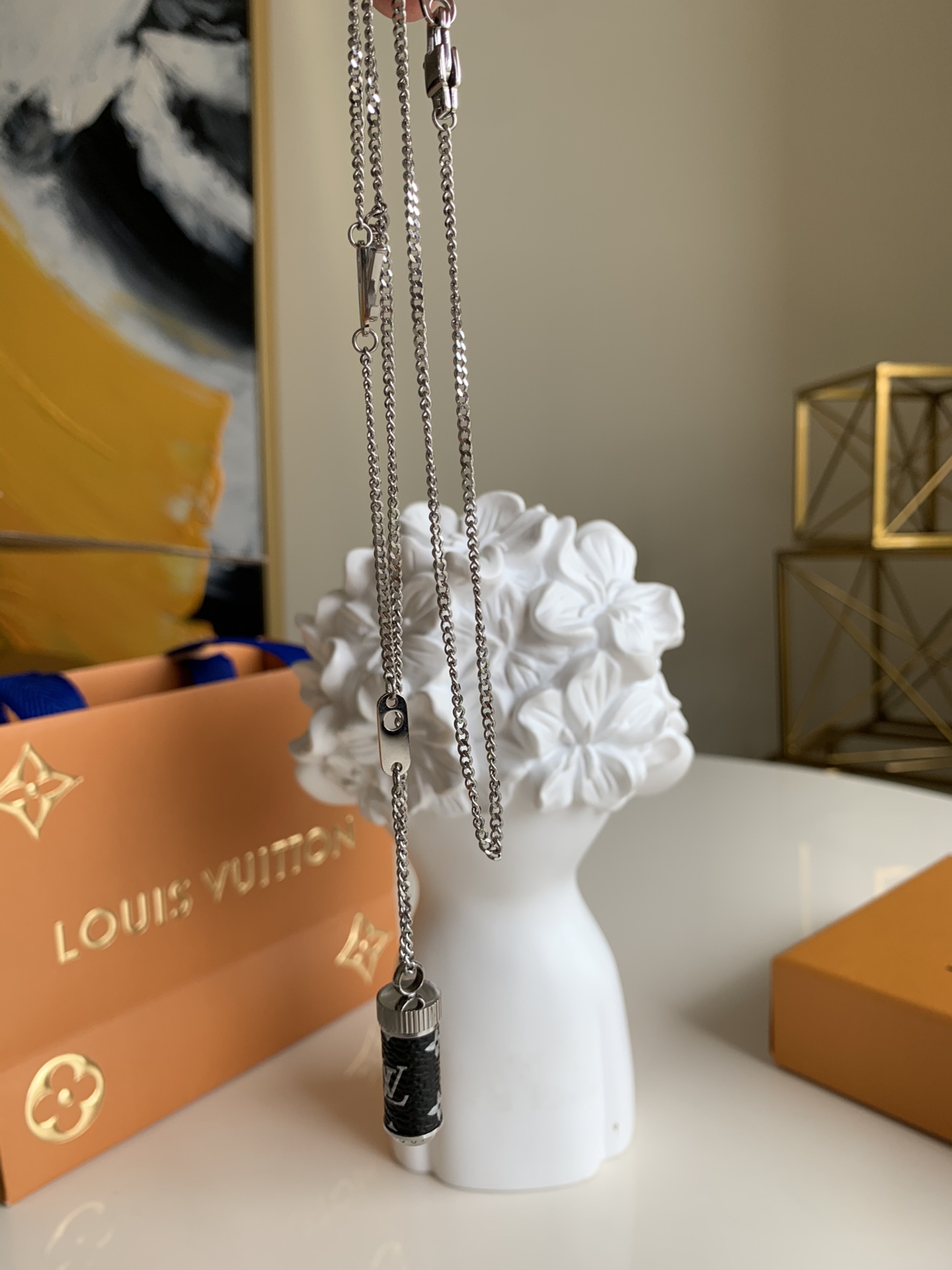 NO:395892,lv new necklace, same style for men and women, LV [original leather], louis vuitton,necklace19860909lv 新款项链 男女同款,LV【原厂皮】,louis vuitton,necklace,Bag