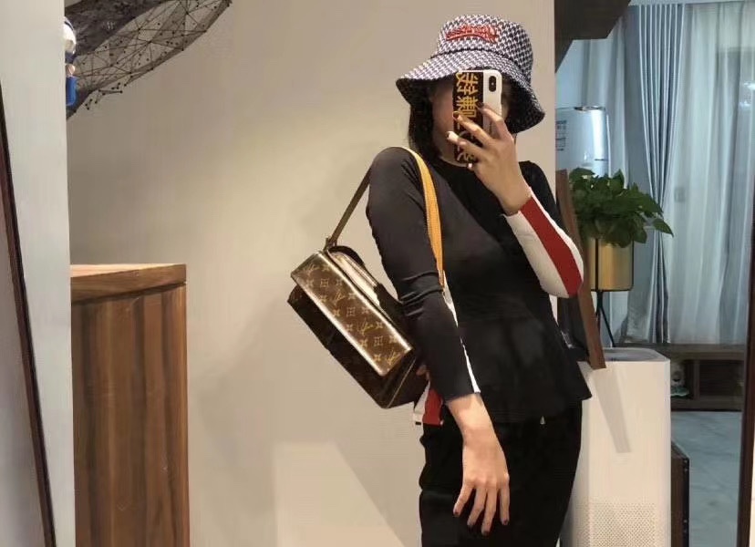 NO:396005,51164 51160 Upper body picture, LV [original skin], louis vuitton1986090951164 51160 上身图,LV【原厂皮】,louis vuitton,Bag