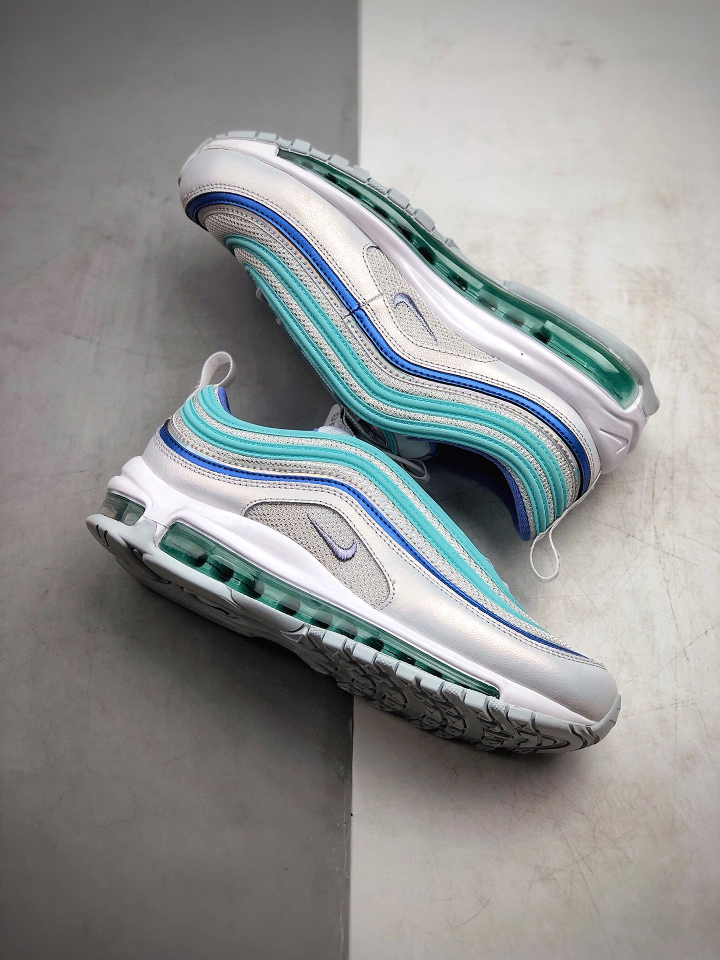 230 公司级 耐克Nike Air Max 97气垫跑步鞋 货号：CT1965-400