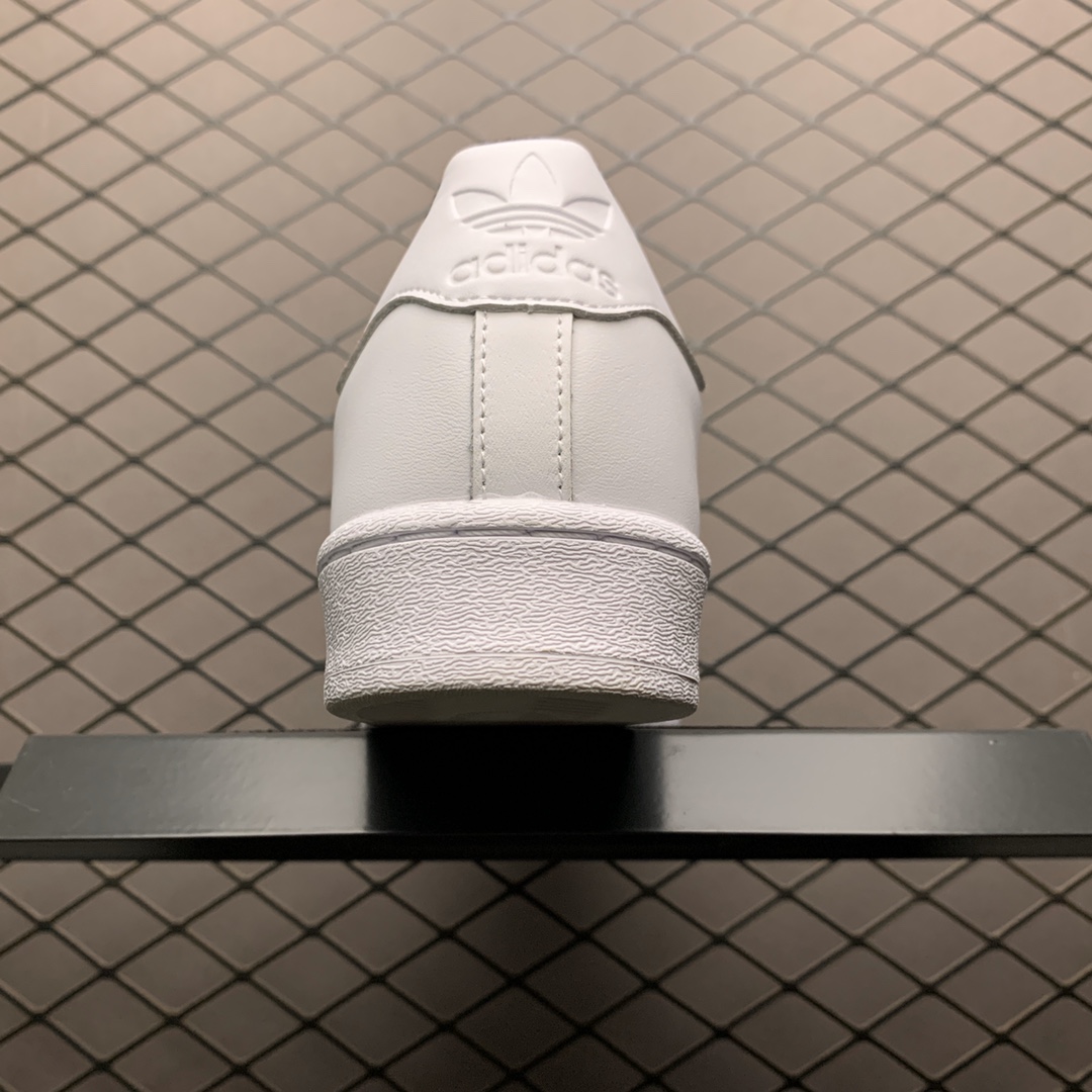 170 Adidas 阿迪达斯 Superstar 贝壳头运动休闲板鞋 FY2824 新配色采用新型