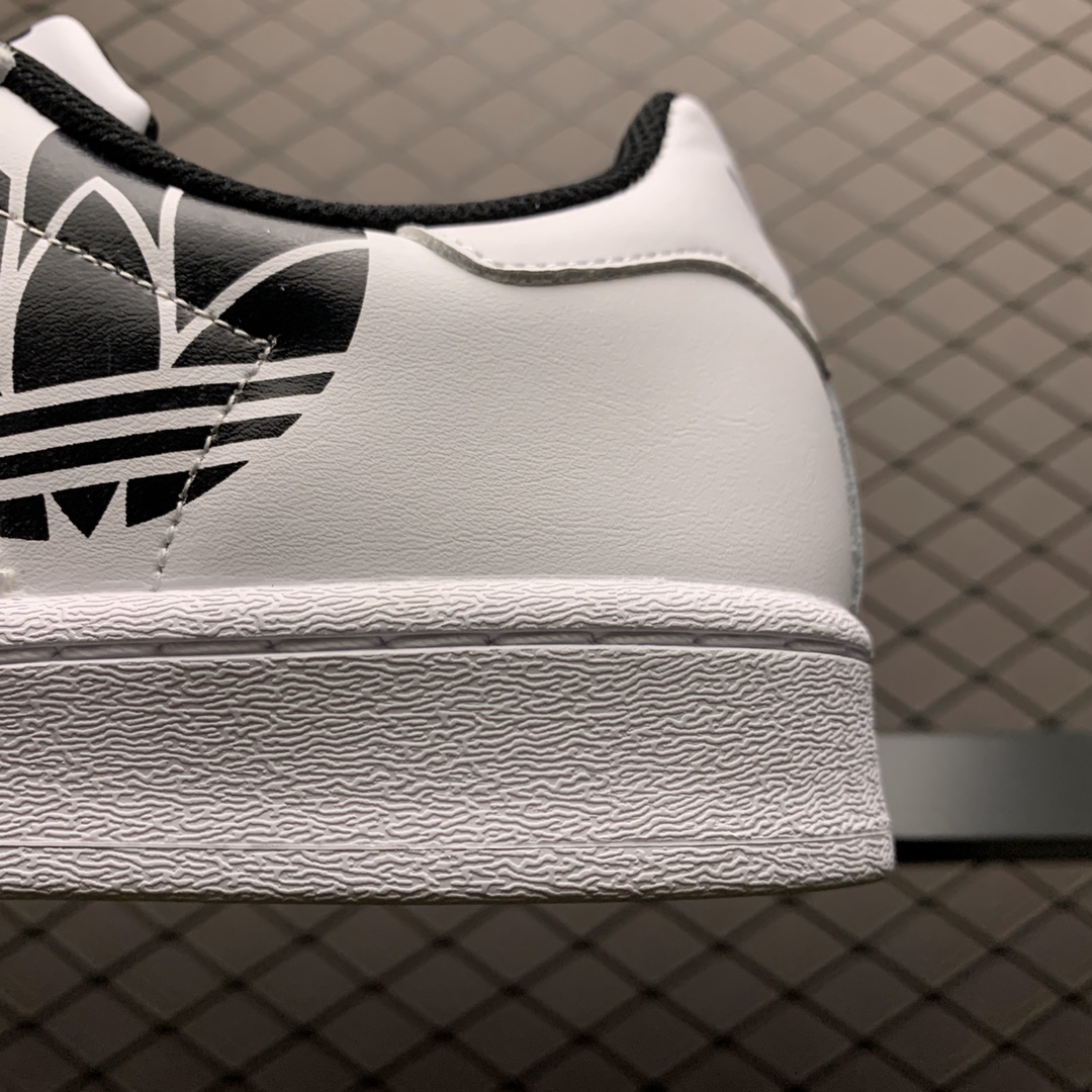 170 Adidas 阿迪达斯 Superstar 贝壳头运动休闲板鞋 FY2824 新配色采用新型