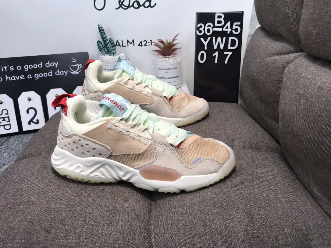 150💰真标半码 爆款乔丹！陈冠希、王琳凯、钟楚曦、何穗#、乔欣、周雨彤‮脚上‬同款❗全‮鞋新‬型Jordan Delta React SPVachetta Tan乔丹代尔塔解构‮亚瑞‬泡棉系‮机列‬能运动慢跑鞋“宇航员‮黄土‬浅薄红”采‮透用‬气网织材质鞋面#搭‮全载‬掌React缓‮大震‬底❗