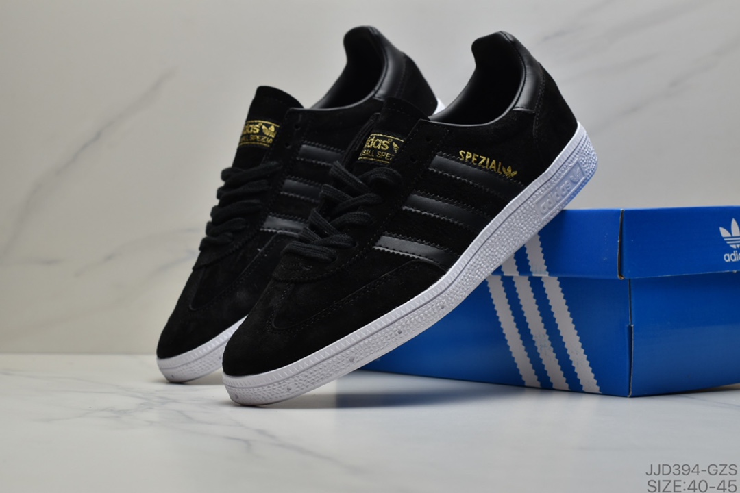 130 阿迪达斯Adidas 三叶草 HANDBALL SPEZIAL 复古情侣板鞋货号：EE5729