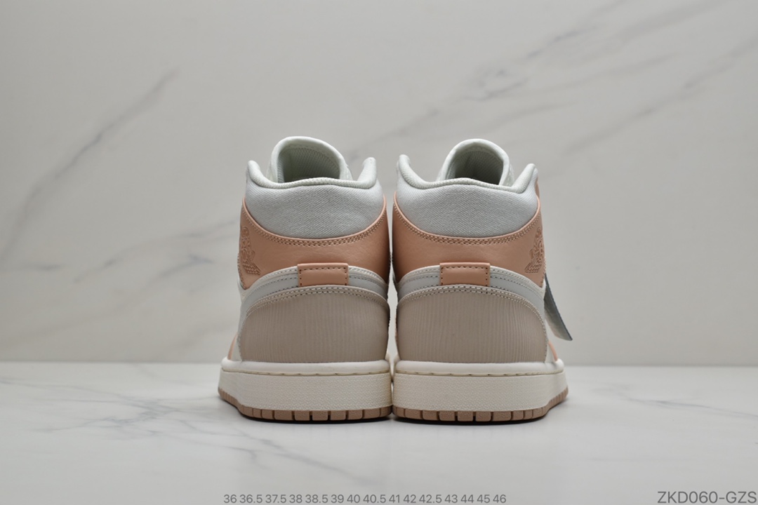 270 公司级全新Air Jordan 1 Mid 货号：CV3044-100