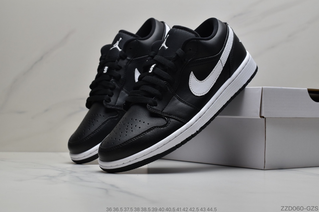 250 公司级 Air Jordan 1 Low 黑白 小熊猫鞋带位置带有 23 标扣AO9944-001