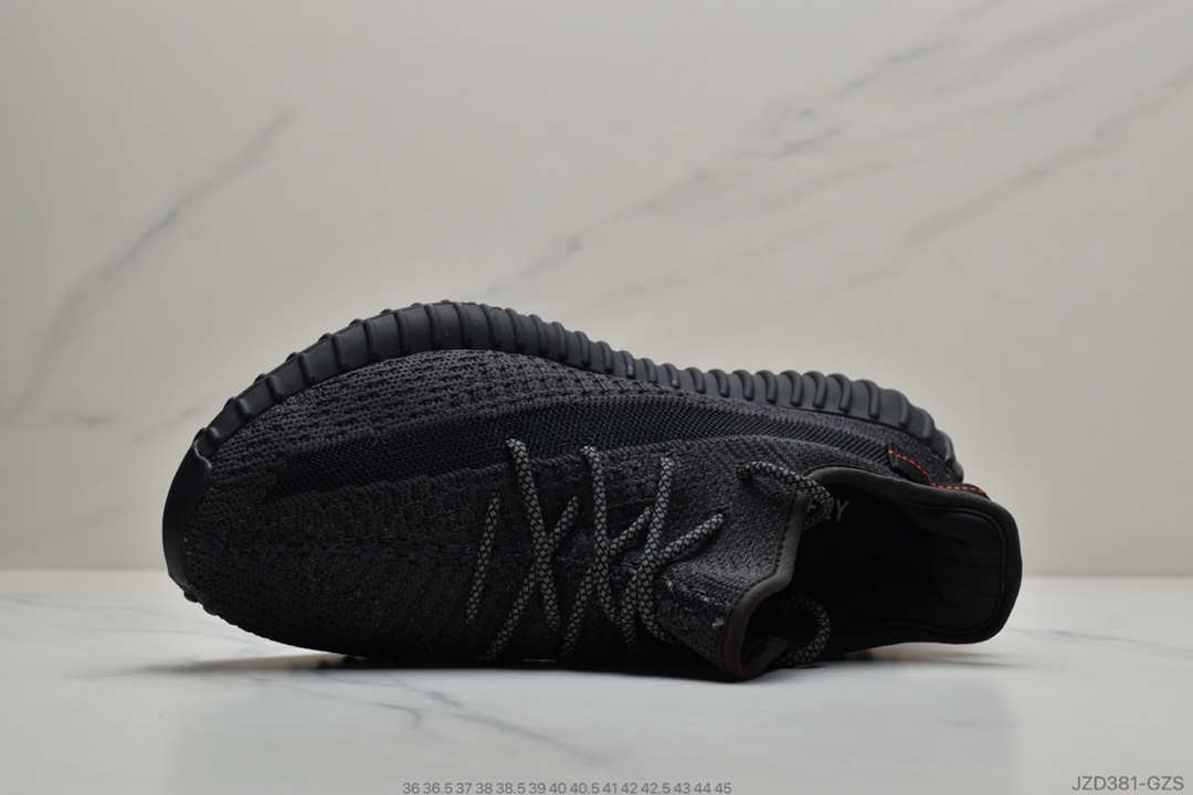 140 公司级阿迪达斯ADIDAS YEEZY BOOST 350 V2”Black/White”百搭便轻爆米花中底休闲运动跑慢鞋 满天星”FZ5000