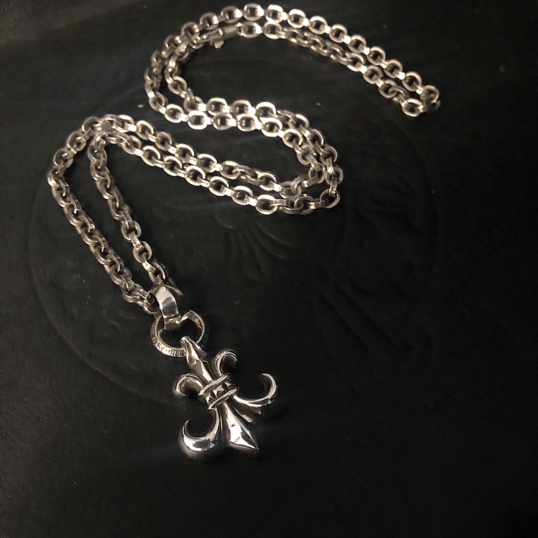 Chrome Hearts 𝗛𝗲𝗮𝗿𝘁𝘀 克罗心船锚童军花