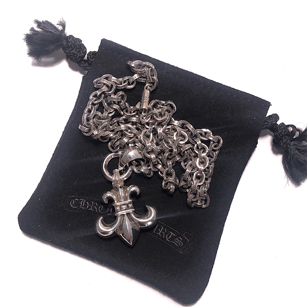 Chrome Hearts 𝗛𝗲𝗮𝗿𝘁𝘀 克罗心船锚童军花