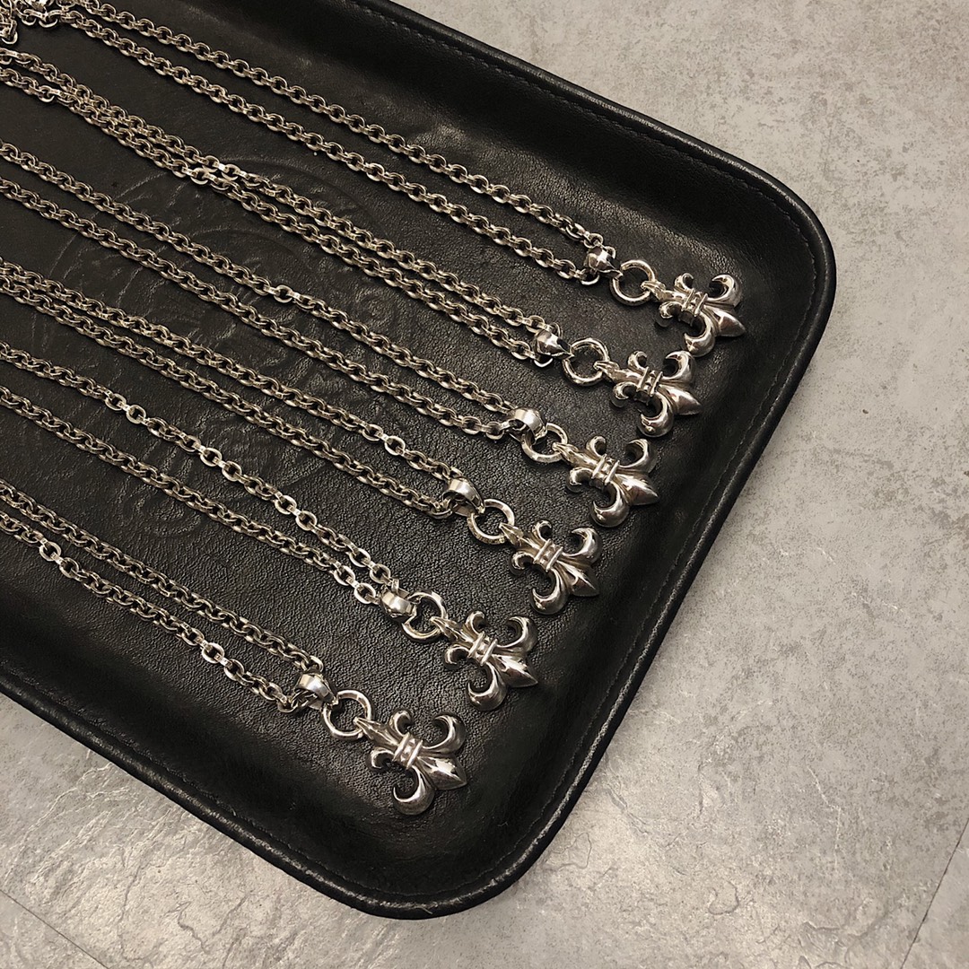 Chrome Hearts 𝗛𝗲𝗮𝗿𝘁𝘀 克罗心船锚童军花