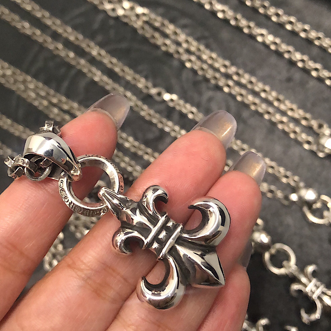 Chrome Hearts 𝗛𝗲𝗮𝗿𝘁𝘀 克罗心船锚童军花