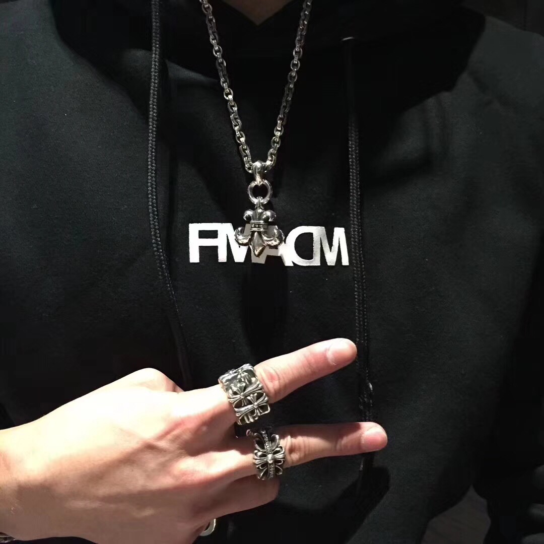 Chrome Hearts 𝗛𝗲𝗮𝗿𝘁𝘀 克罗心船锚童军花