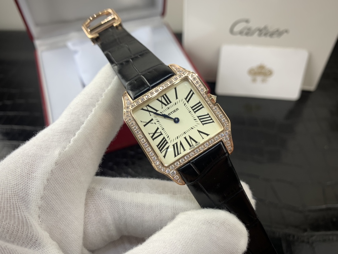 Cartier 皇家 卡地亚山度士系列镶钻女表