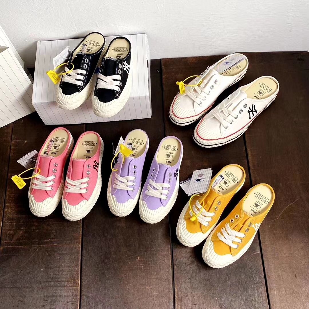 大货出:🎉🎉真硫化🎉🎉 独家出货 棒球联盟MLB PLAY BALL系列男女饼干鞋情侣NY洋基队复古高帮帆布鞋盟 抖音 快手 小红书 韩国洋基队NY大标潮流原厂1:1模具开发 原厂进口帆布材质 原厂 全套手提袋 原盒 雷射防伪标包装 天猫订单品质Size:35 36 36.5 37.5 38 38.5 39 40 40.5 41 42 42.5 43 44