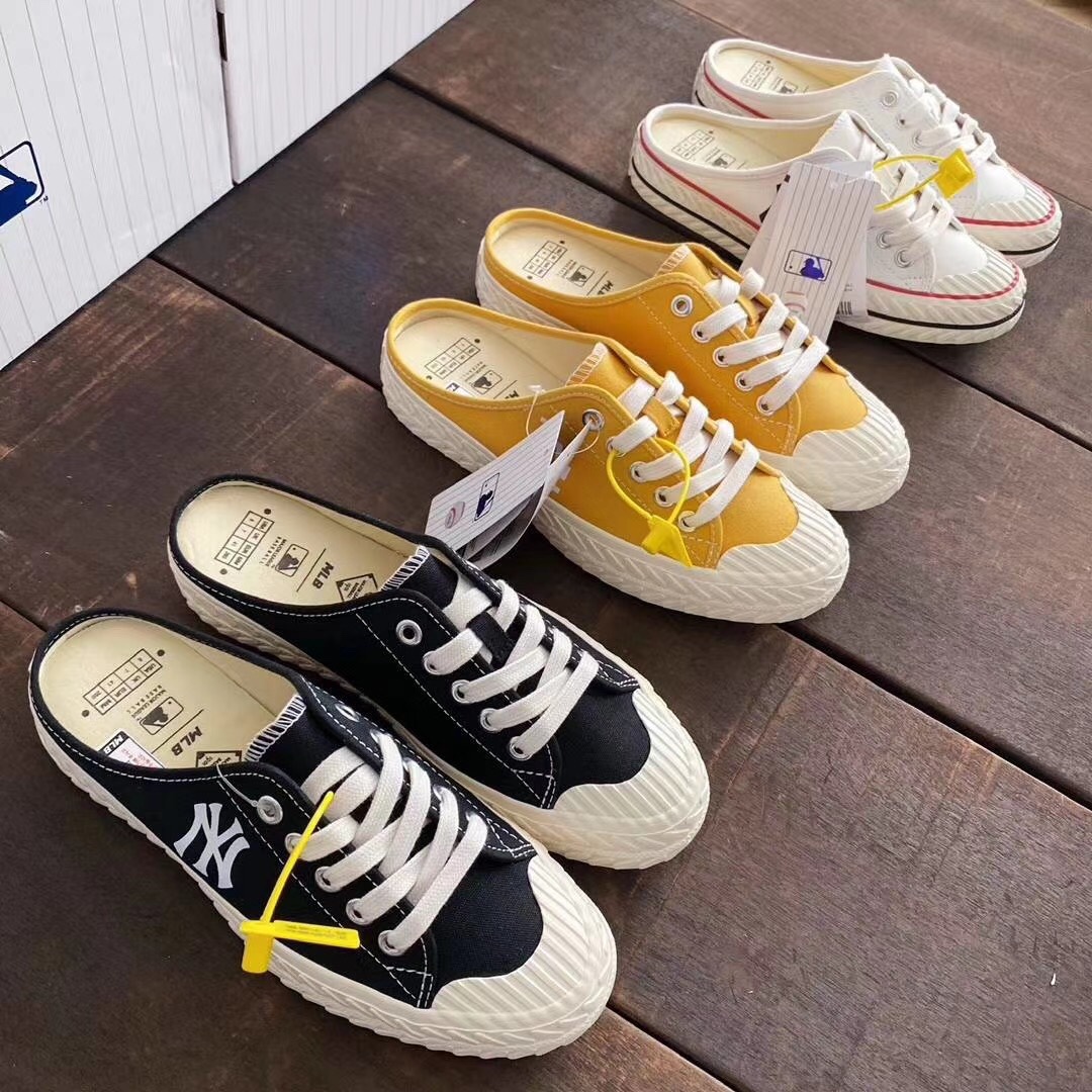 大货出:🎉🎉真硫化🎉🎉 独家出货 棒球联盟MLB PLAY BALL系列男女饼干鞋情侣NY洋基队复古高帮帆布鞋盟 抖音 快手 小红书 韩国洋基队NY大标潮流原厂1:1模具开发 原厂进口帆布材质 原厂 全套手提袋 原盒 雷射防伪标包装 天猫订单品质Size:35 36 36.5 37.5 38 38.5 39 40 40.5 41 42 42.5 43 44