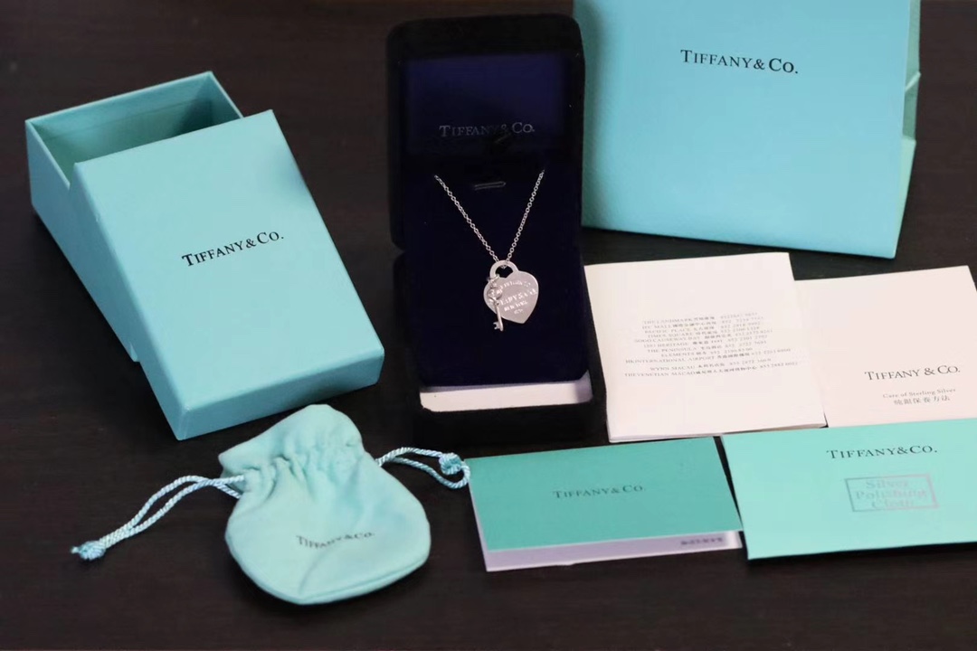Tiffany & Co. Tiff &Co. 心锁 纯银 锁骨项链