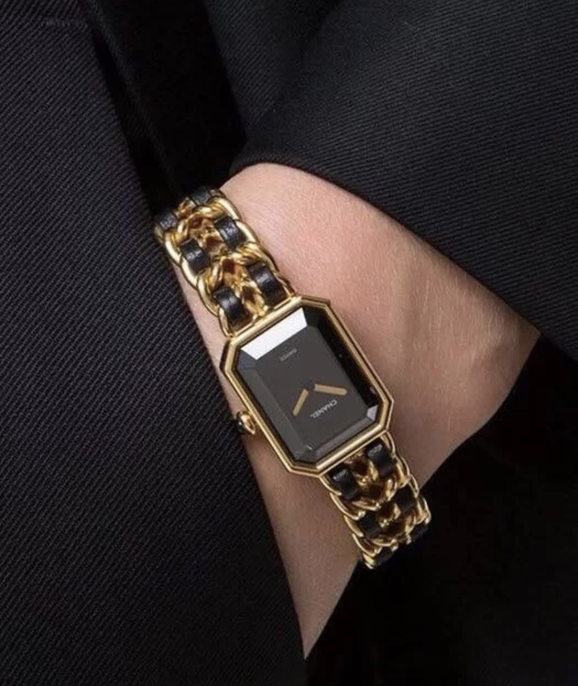 Chanel Watch Best Luxury Replica
 Black Vintage Chains
