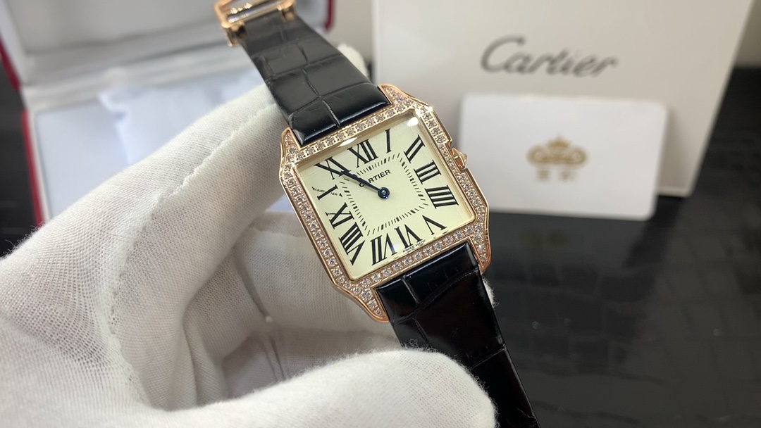 Cartier 皇家 卡地亚山度士系列镶钻女表视频欣赏