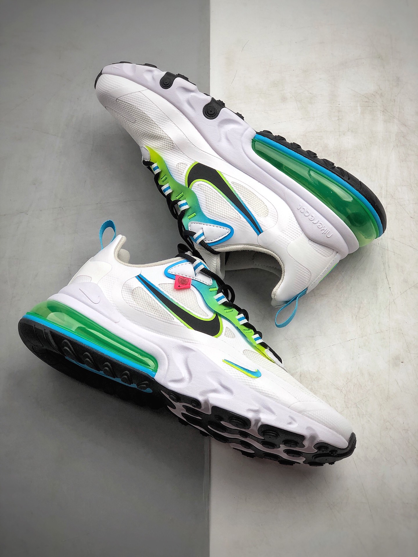 200  耐克 Nike React Air Max 270 React 高桥盾网纱系列 机能半气垫跑步鞋 CK6457 100