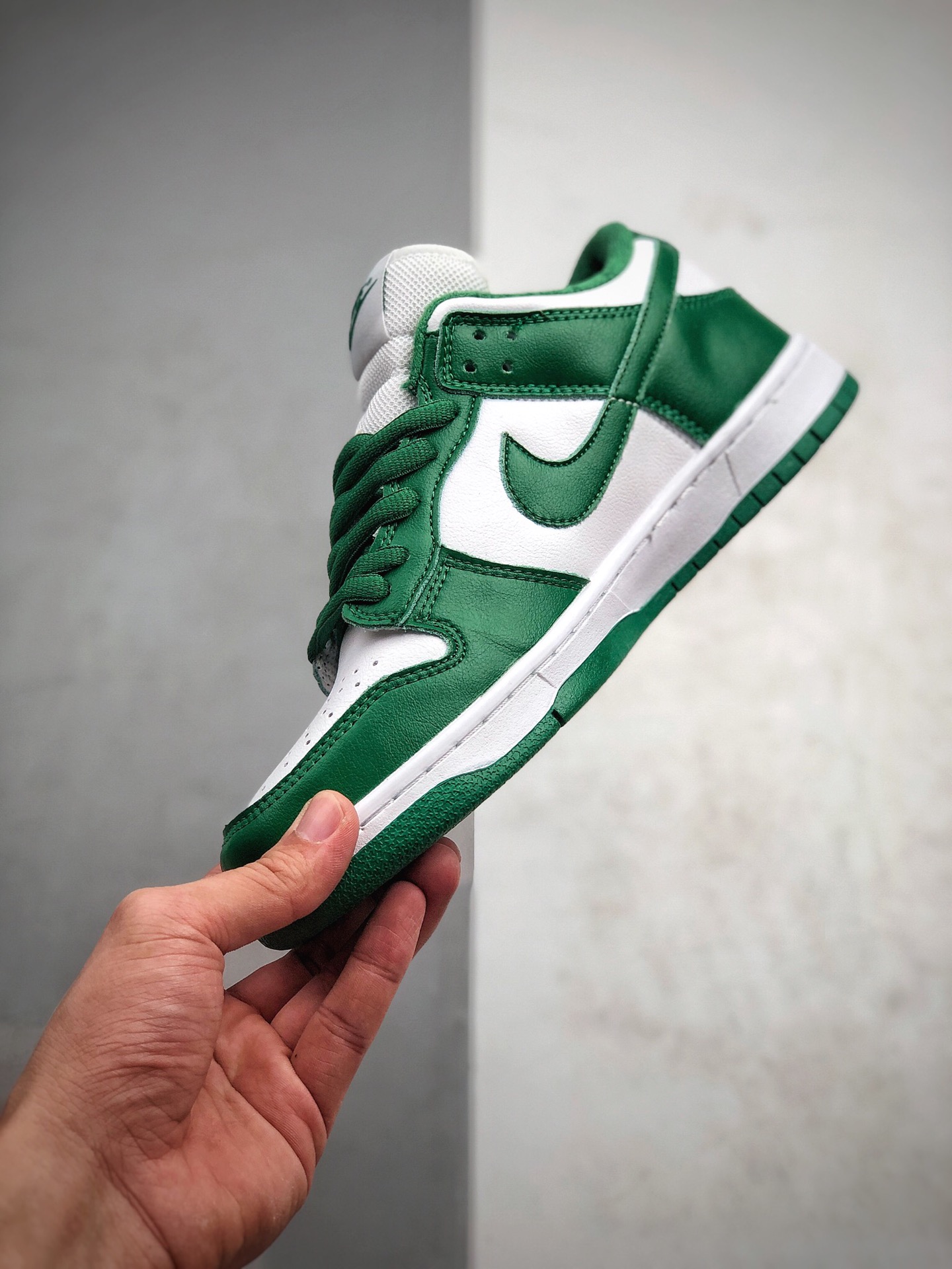 200  耐克Nike Dunk SB Low SP Brazil复古低帮休闲运动滑板板鞋  CU1727-700